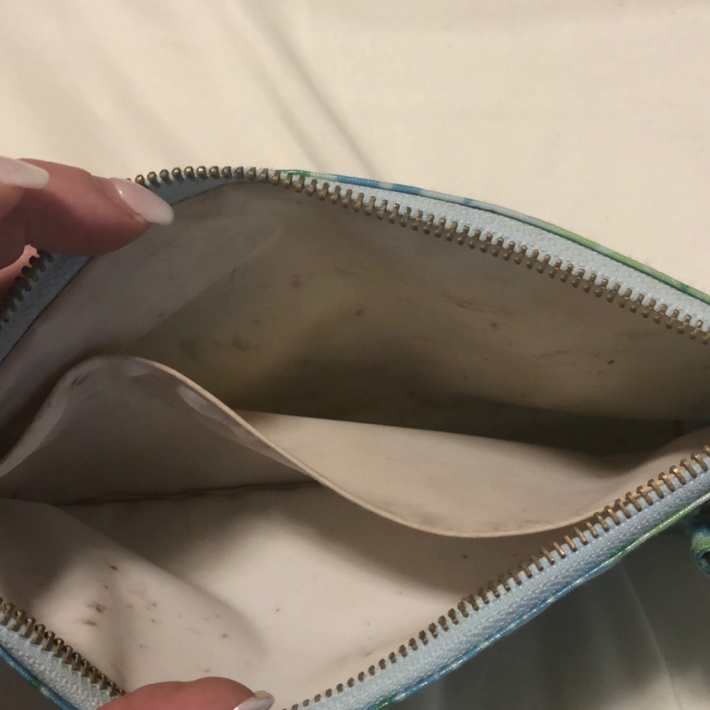 Lilly wristlet/makeup bag - Picture 7 of 8